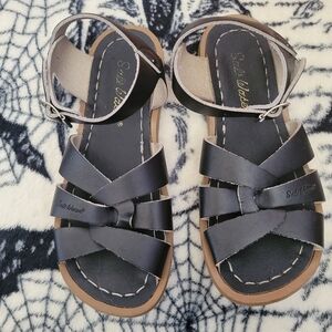 Black Salt Water Sandals Big Kids size 12